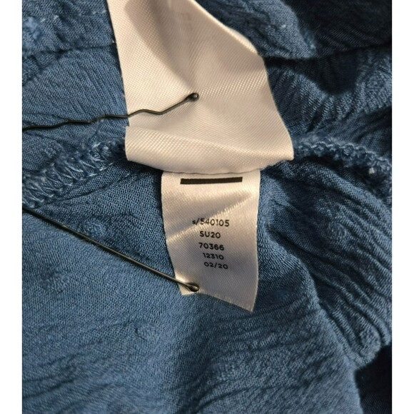 LOFT Petite Women M Blue Button-Up Pleated Chest Blouse Textured - Picture 8 of 11